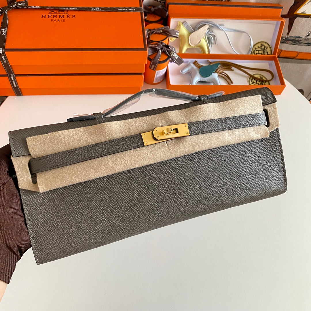 HERMES KELLY CUT 31 IN WOOD BROWN CALFSKIN WITH GOLD HARDWARE