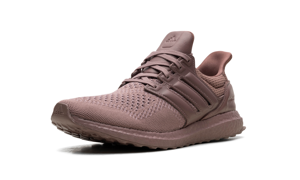 ULTRABOOST 1.0 WMNS "Wonder Oxide" GY9903