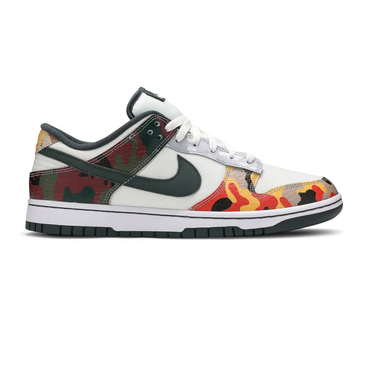 Nike Dunk Low SE 'Sail Multi Camo'